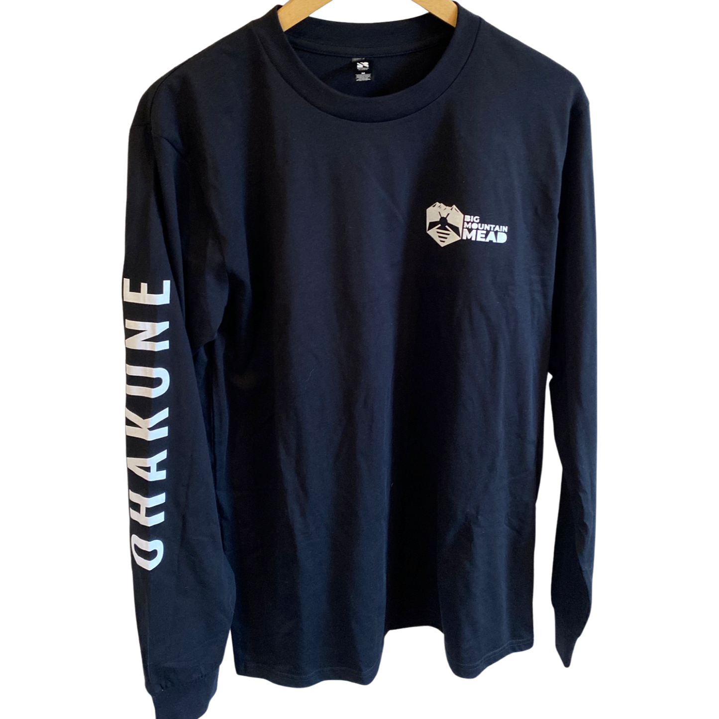 Big Mountain Mead Long Sleeved Tee in black- front